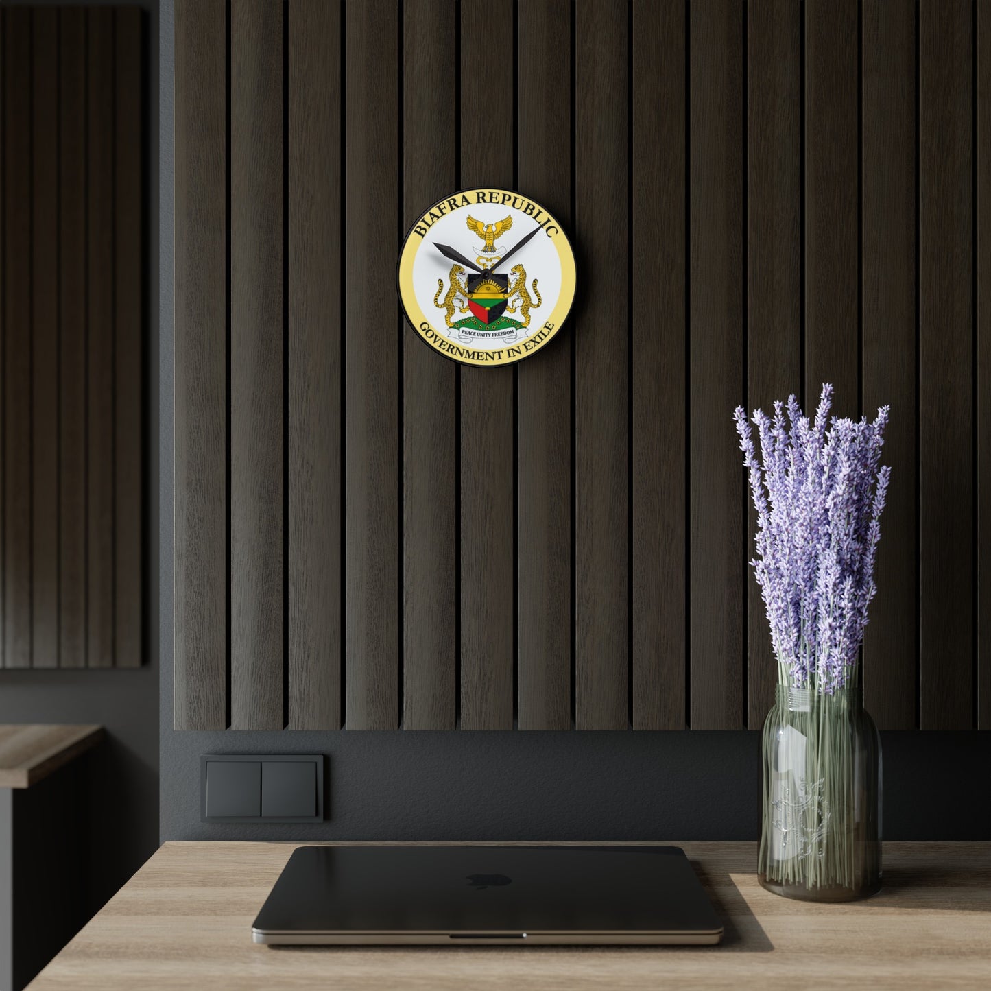 BRGIE Acrylic Wall Clock